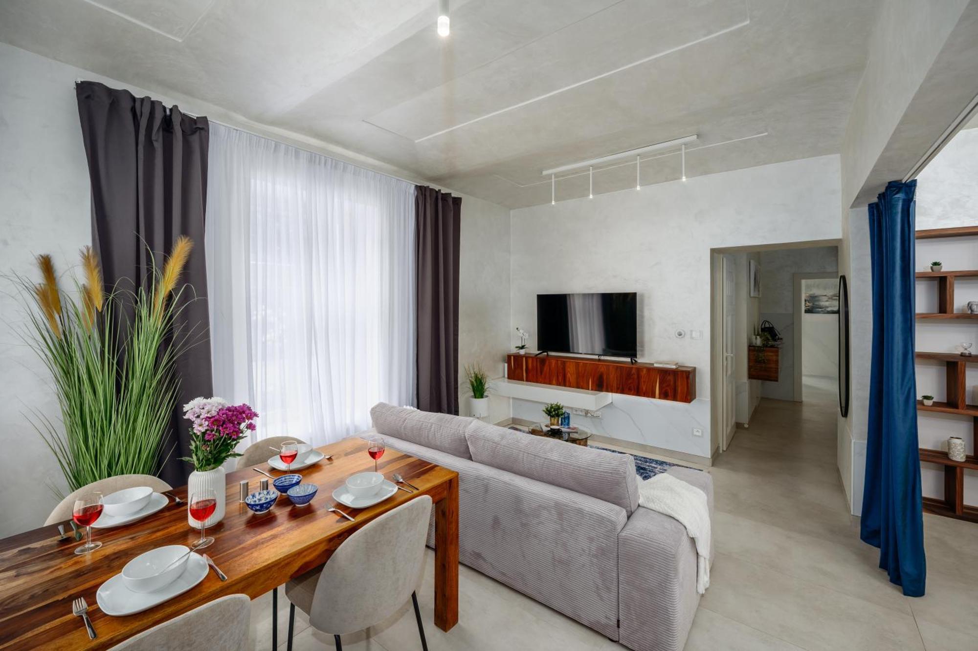Days - Luxurious In A Quiet Area Praga